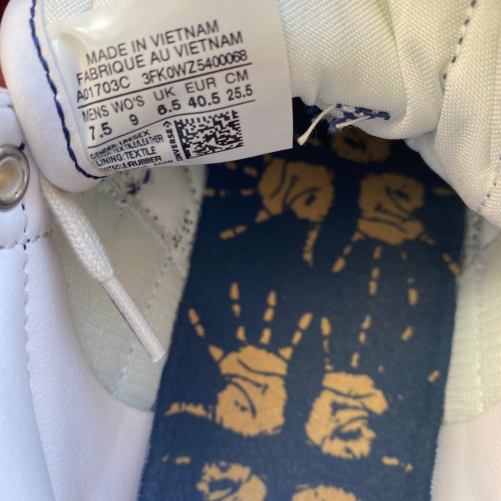 Converse - Picture 9 of 10